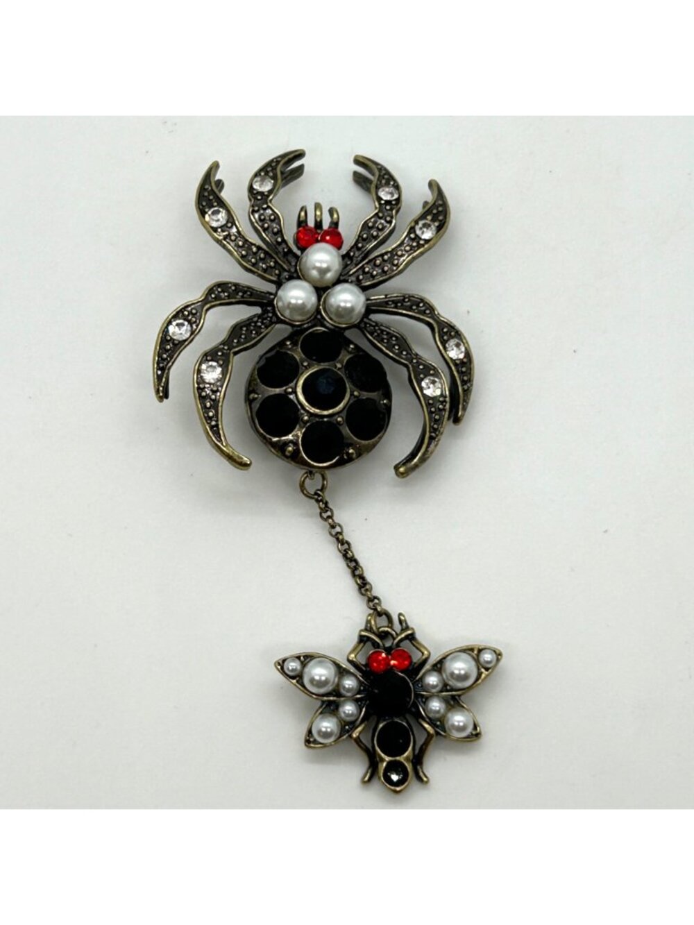 Gothic Spider Brooch Pin Dangling Fly Pearl Red Rhinestone Insect Halloween